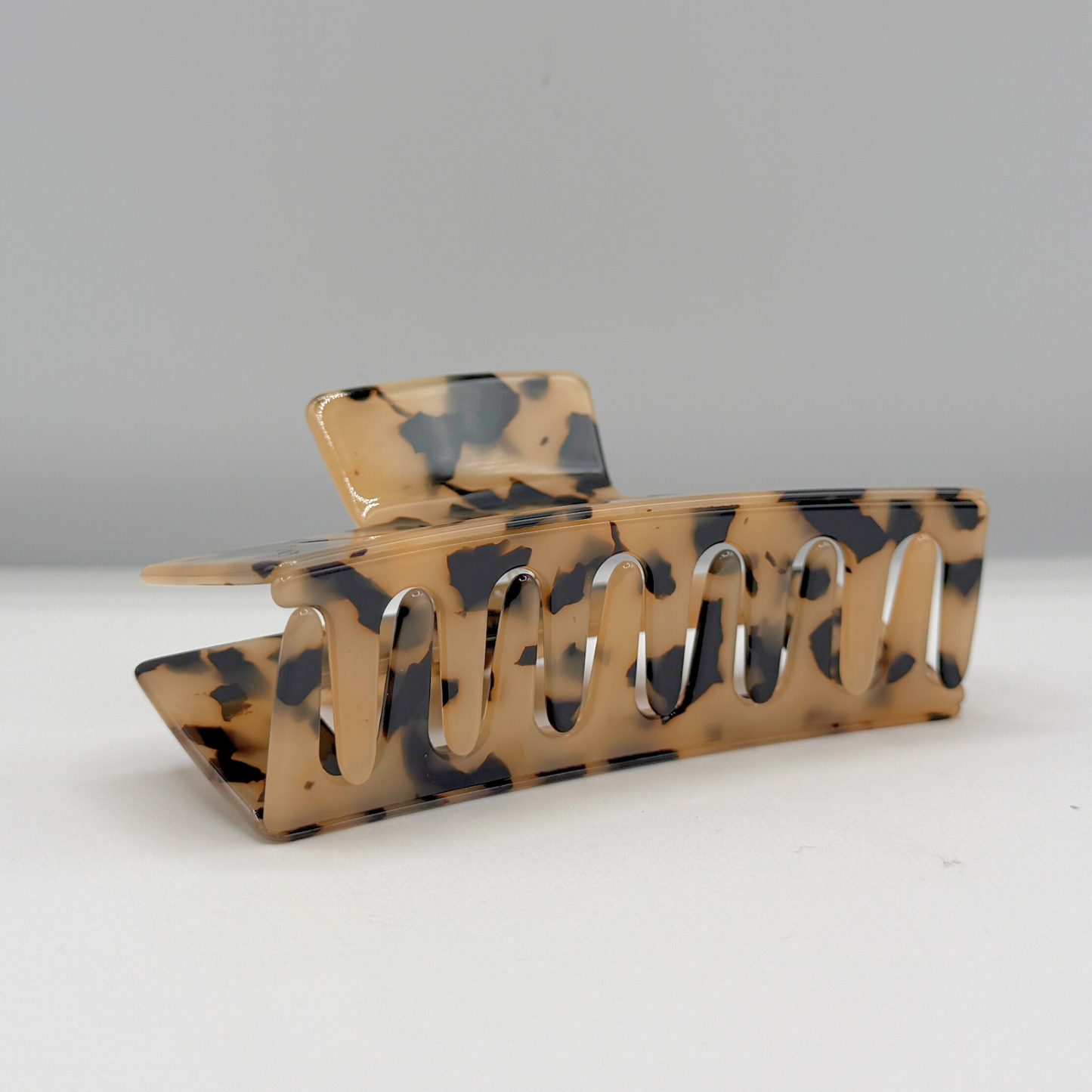 Aven Cellulose Acetate Hair Claw Clips