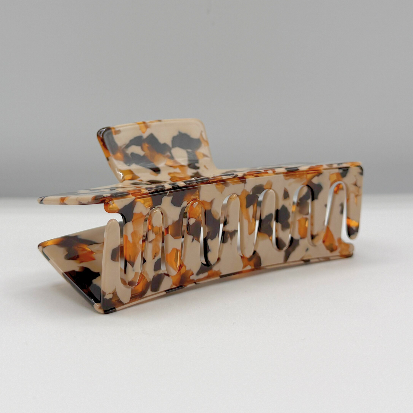 Aven Cellulose Acetate Hair Claw Clips