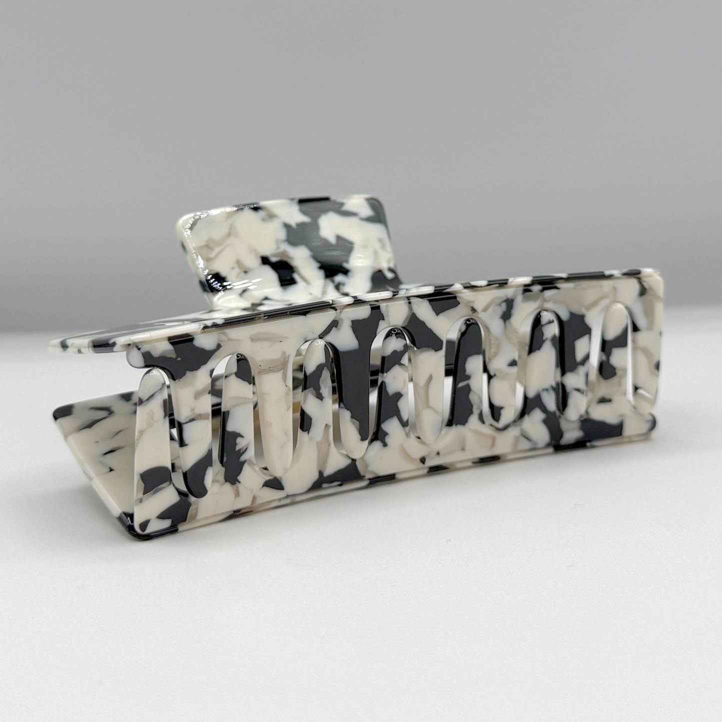 Aven Cellulose Acetate Hair Claw Clips