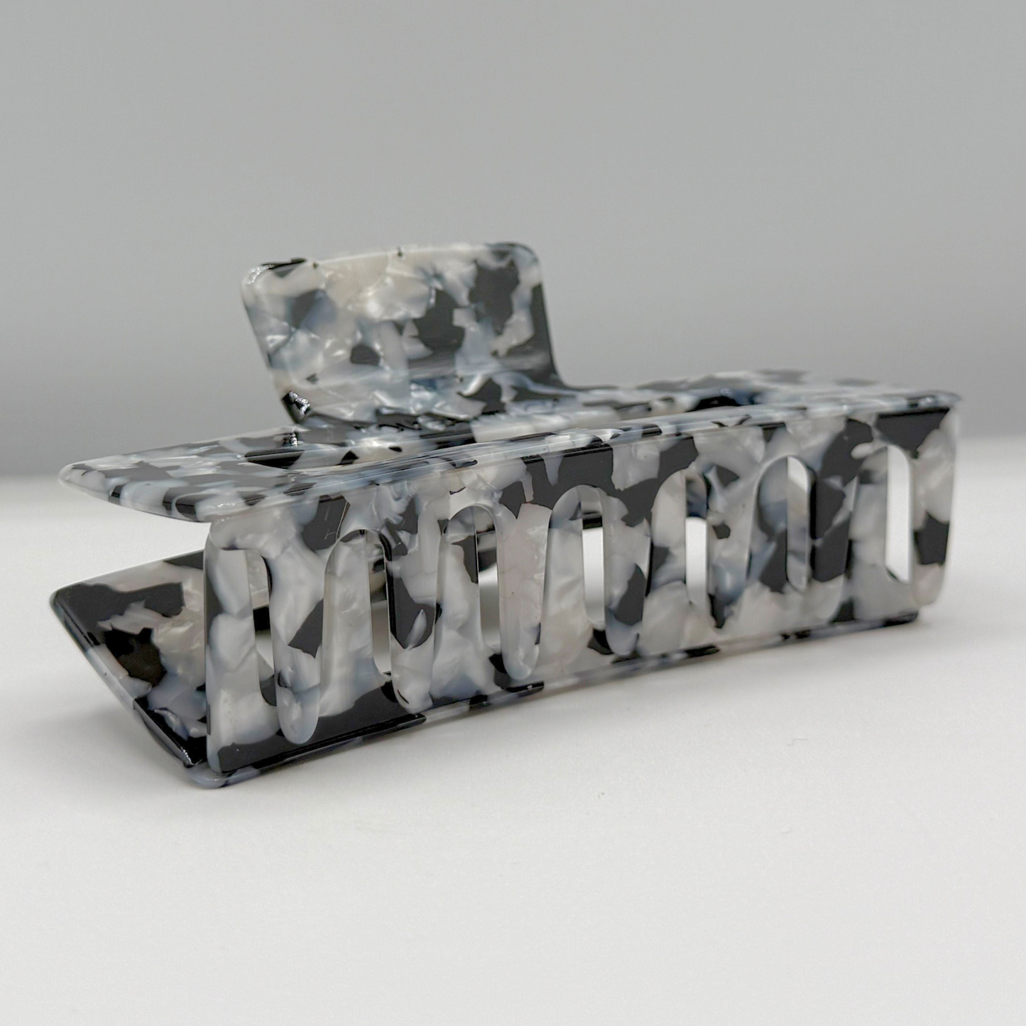 Aven Cellulose Acetate Hair Claw Clips