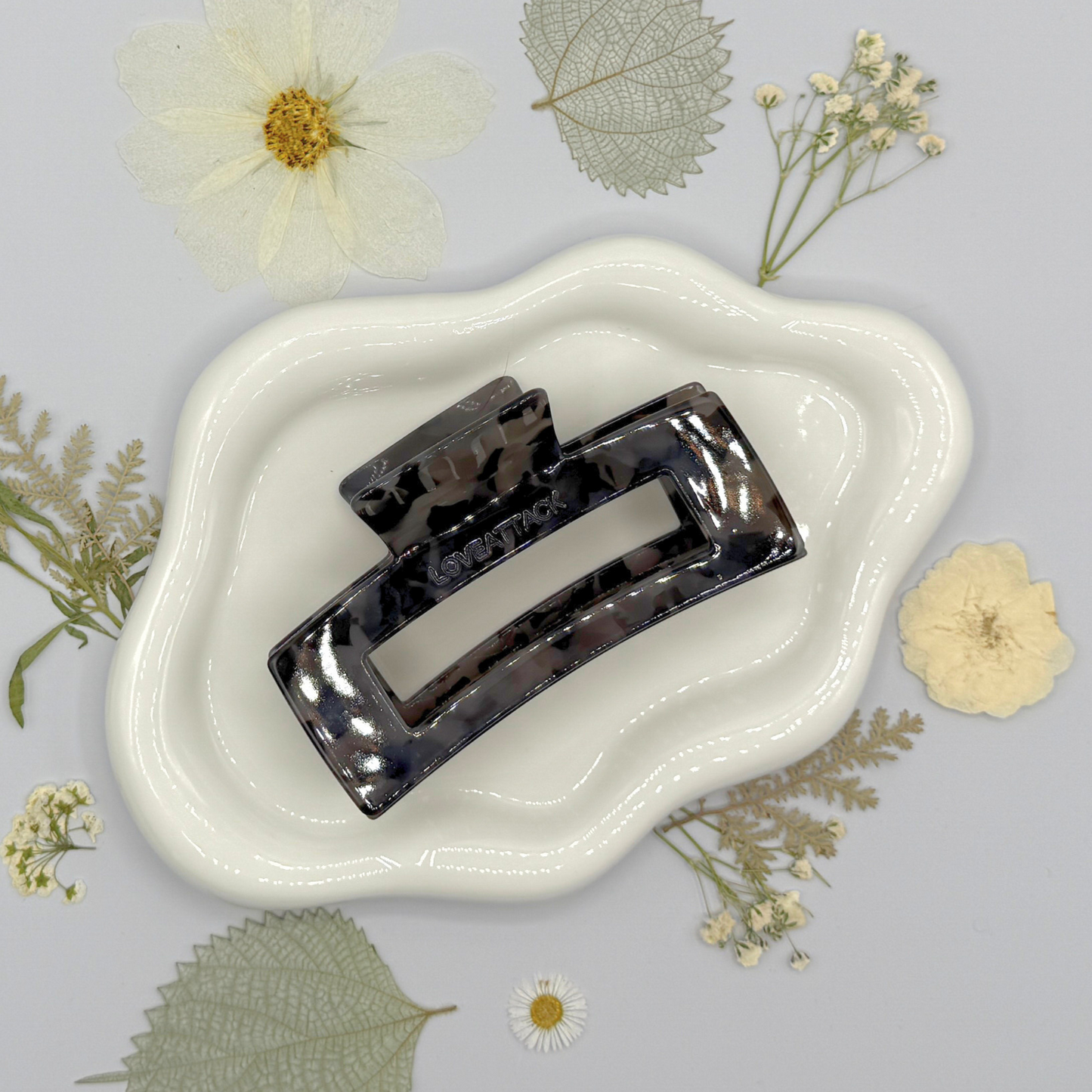 Aven Cellulose Acetate Hair Claw Clips