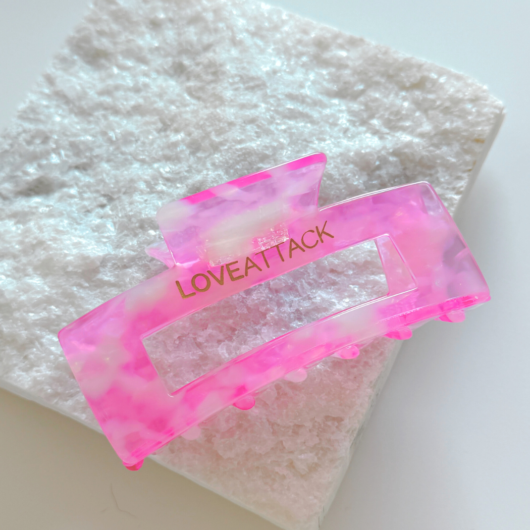 Aven Shimmer Cellulose Acetate Hair Claw Clip in gold-flecked design – eco-friendly, durable, and stylish hair accessory for medium to long hair.