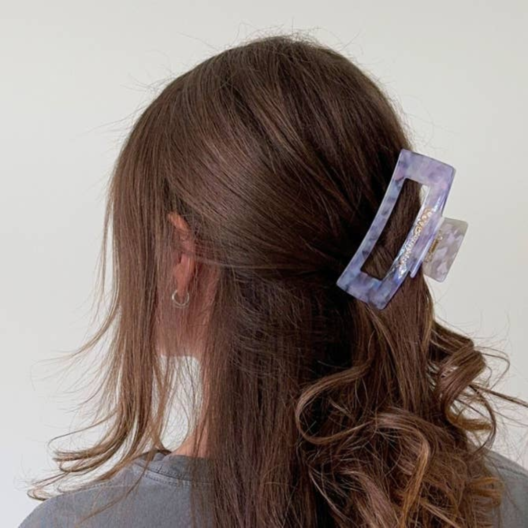 Aven Shimmer Cellulose Acetate Hair Claw Clip in gold-flecked design – eco-friendly, durable, and stylish hair accessory for medium to long hair.