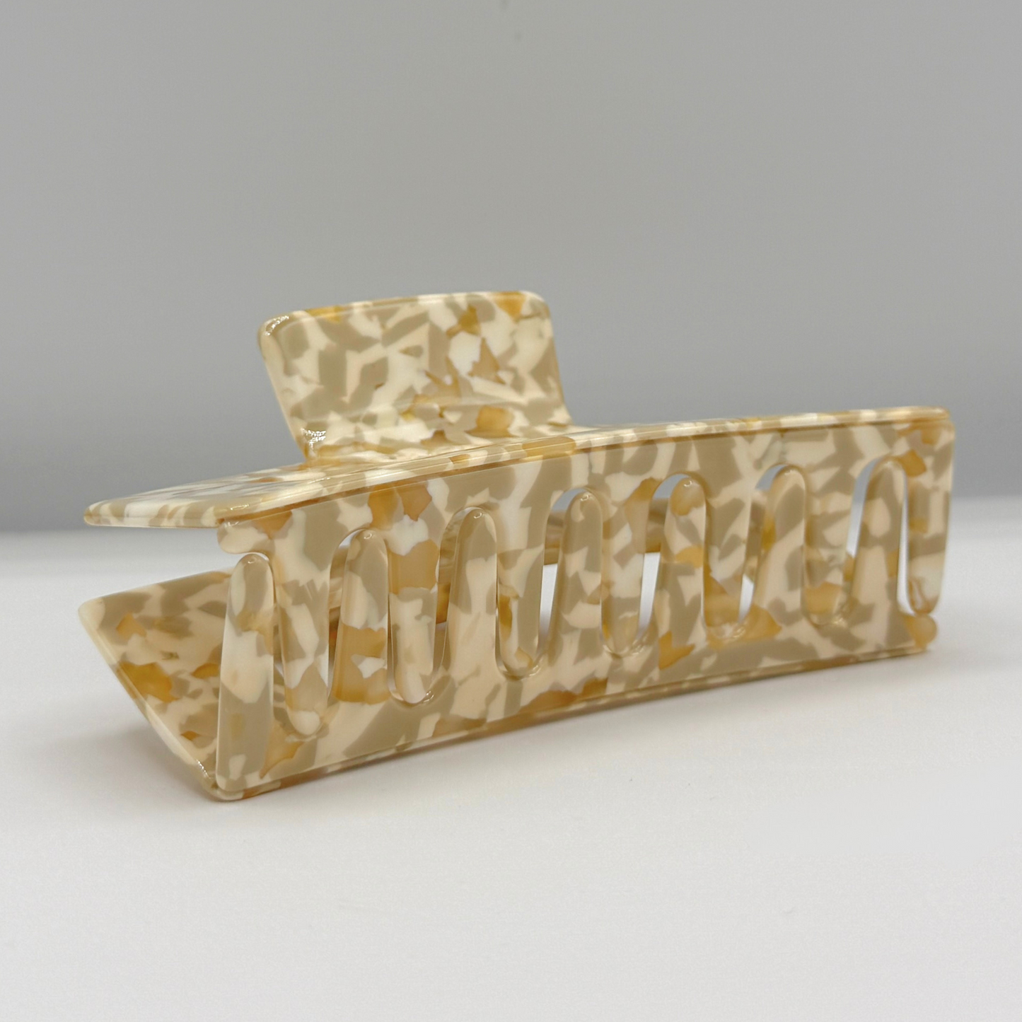 Aven Cellulose Acetate Hair Claw Clips