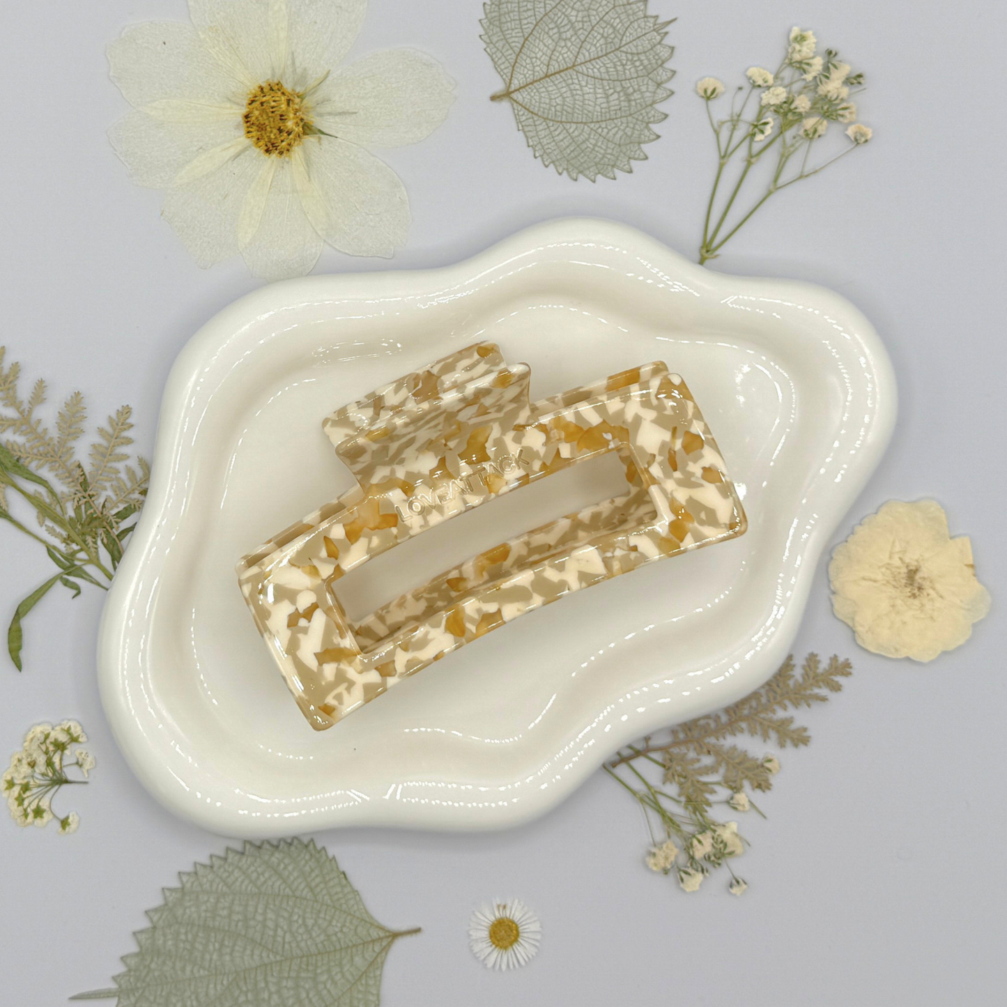 Aven Cellulose Acetate Hair Claw Clips