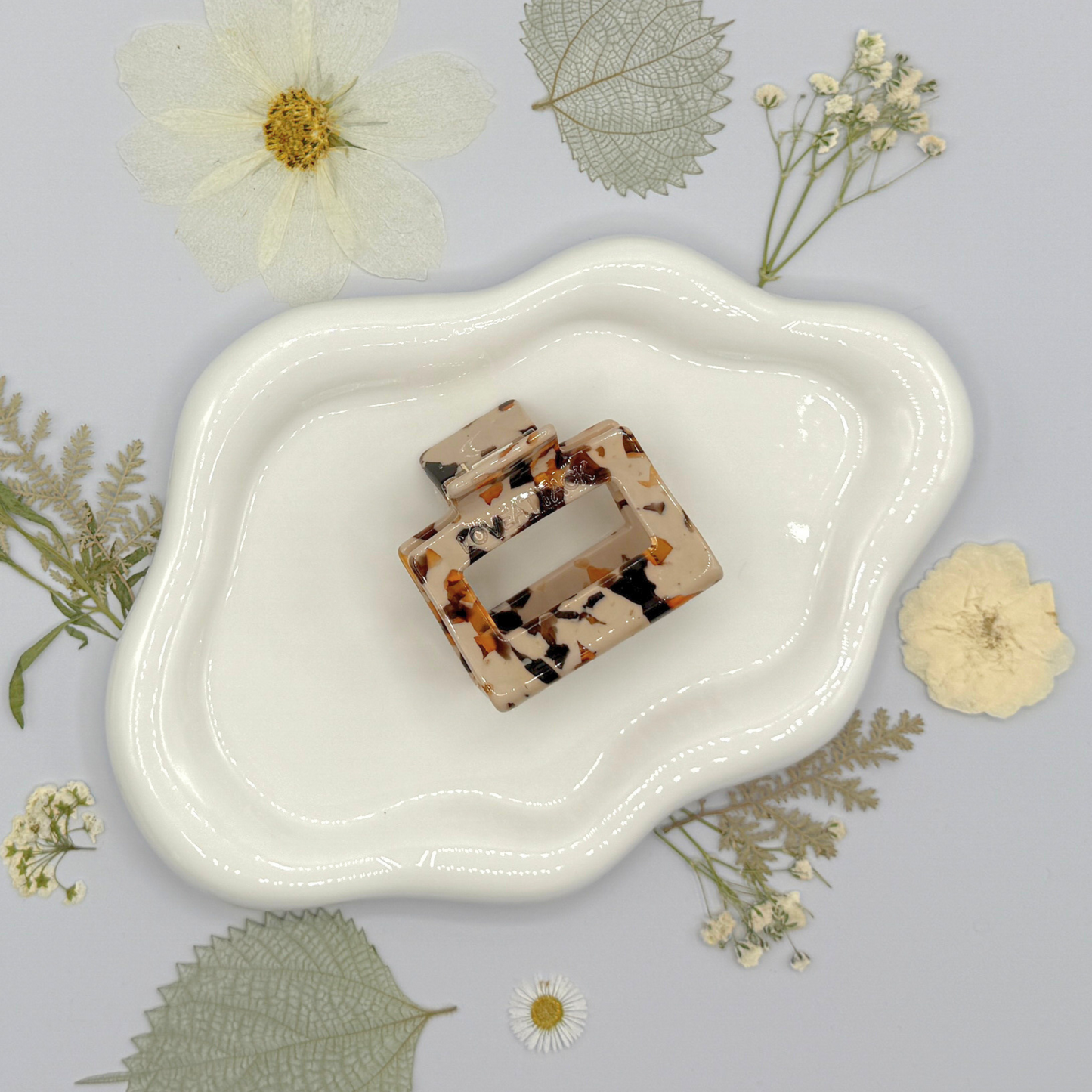 Raya Cellulose Acetate Hair Claw Clips