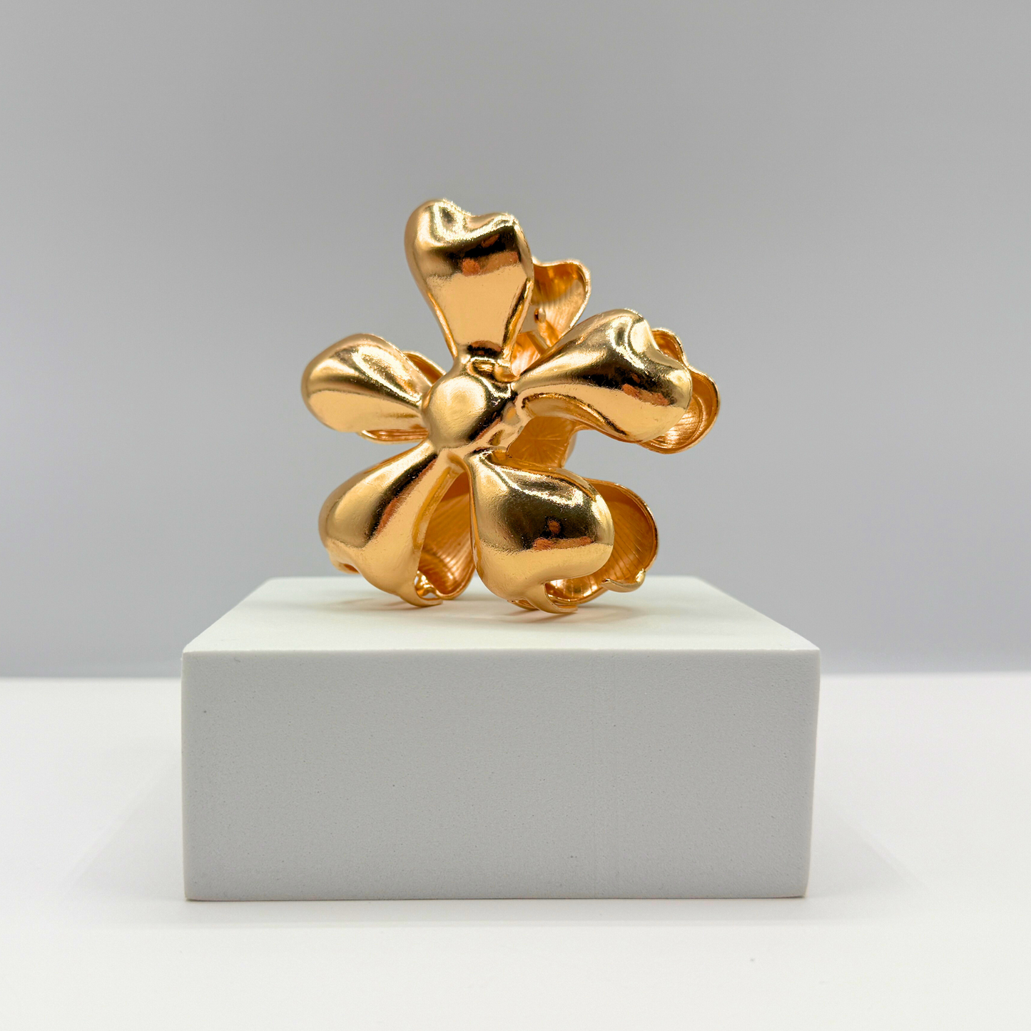 Nali Flower Metal Hair Claw Clips