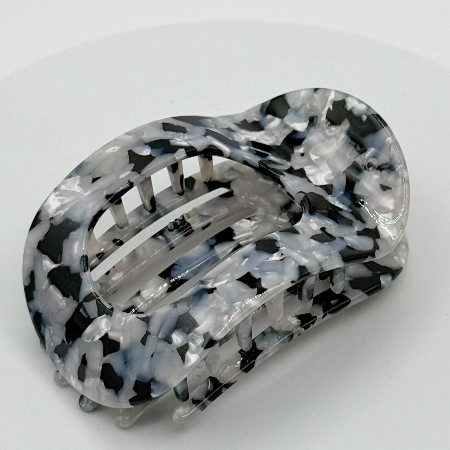 Olivia Cellulose Acetate Flat Hair Claw Clips