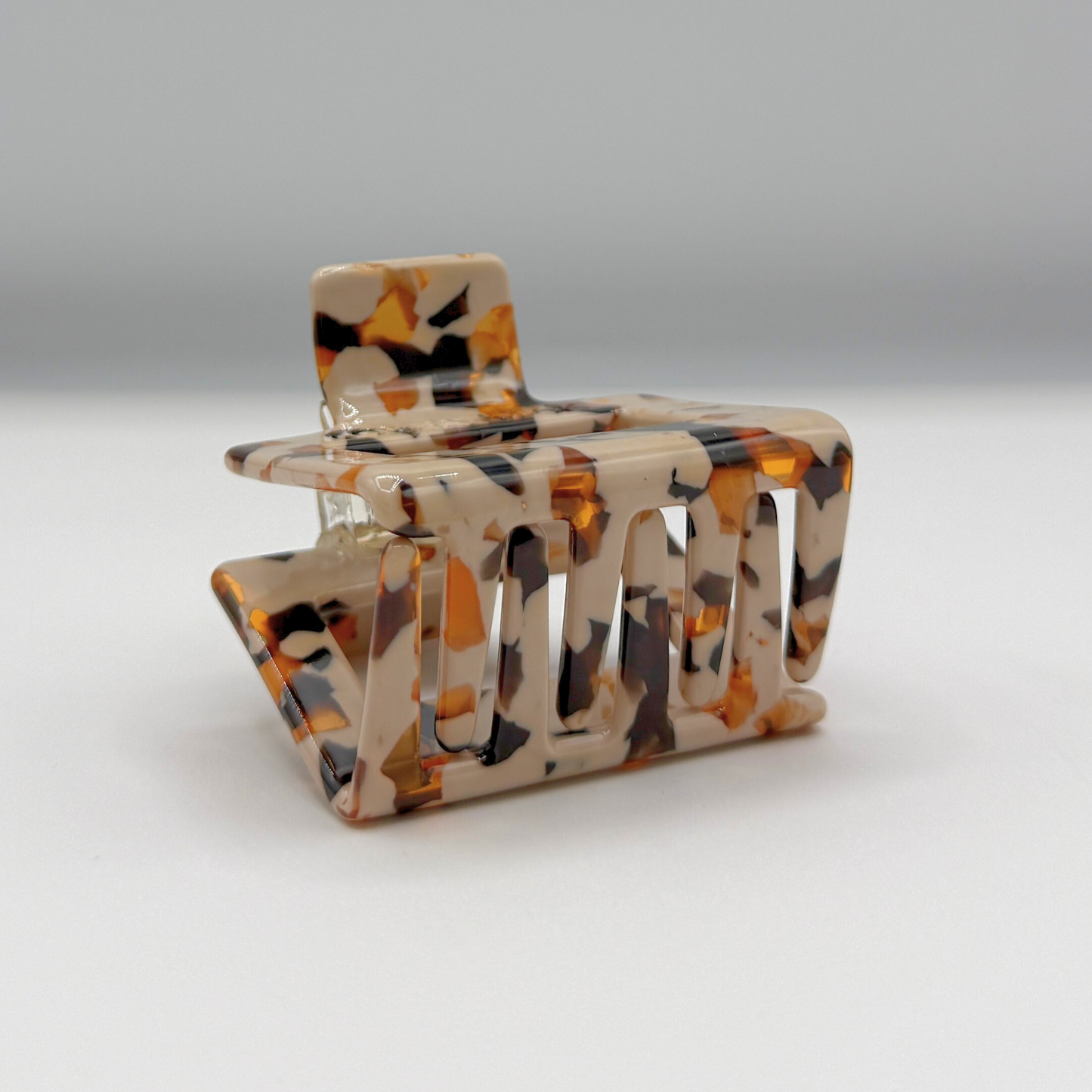 Raya Cellulose Acetate Hair Claw Clips