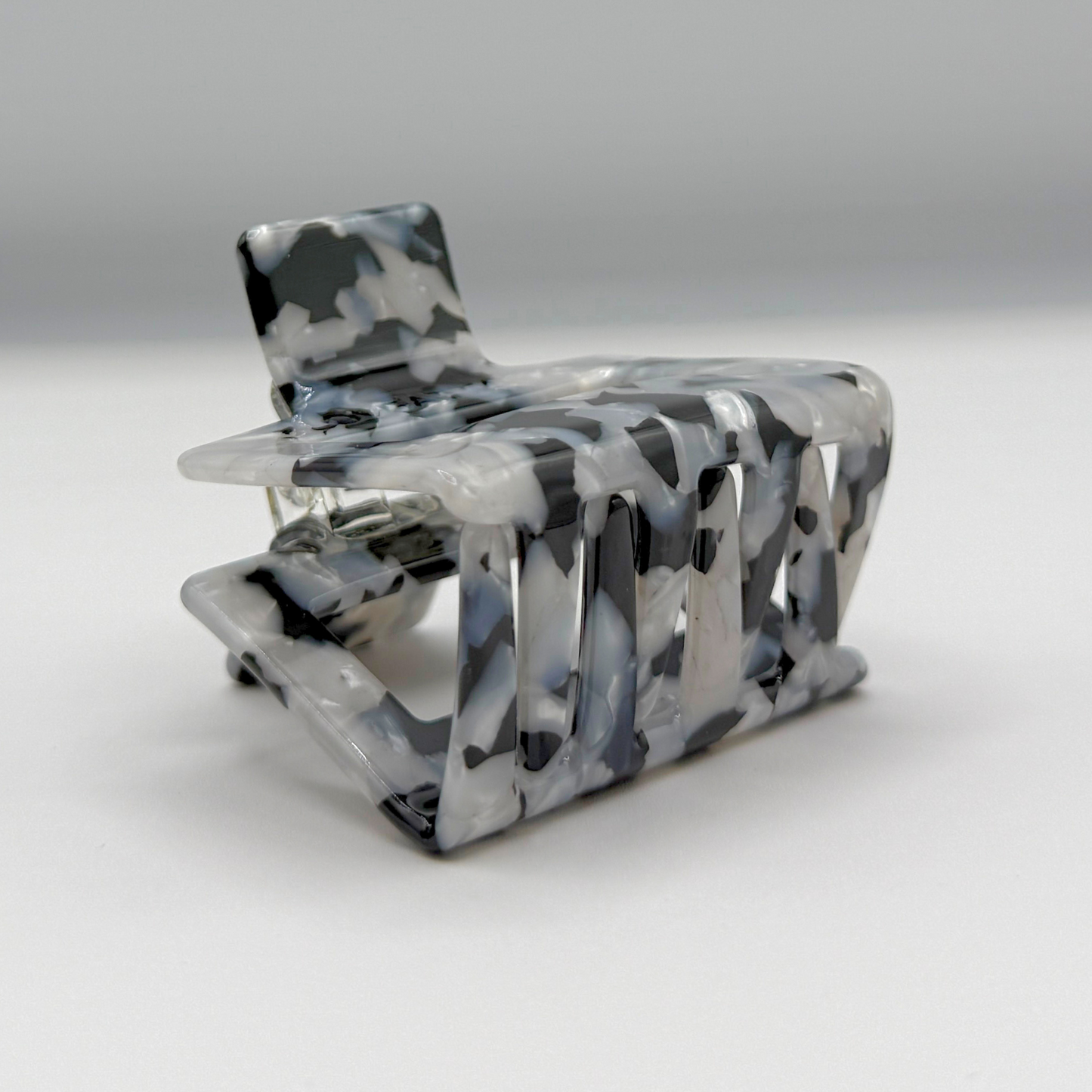 Raya Cellulose Acetate Hair Claw Clips