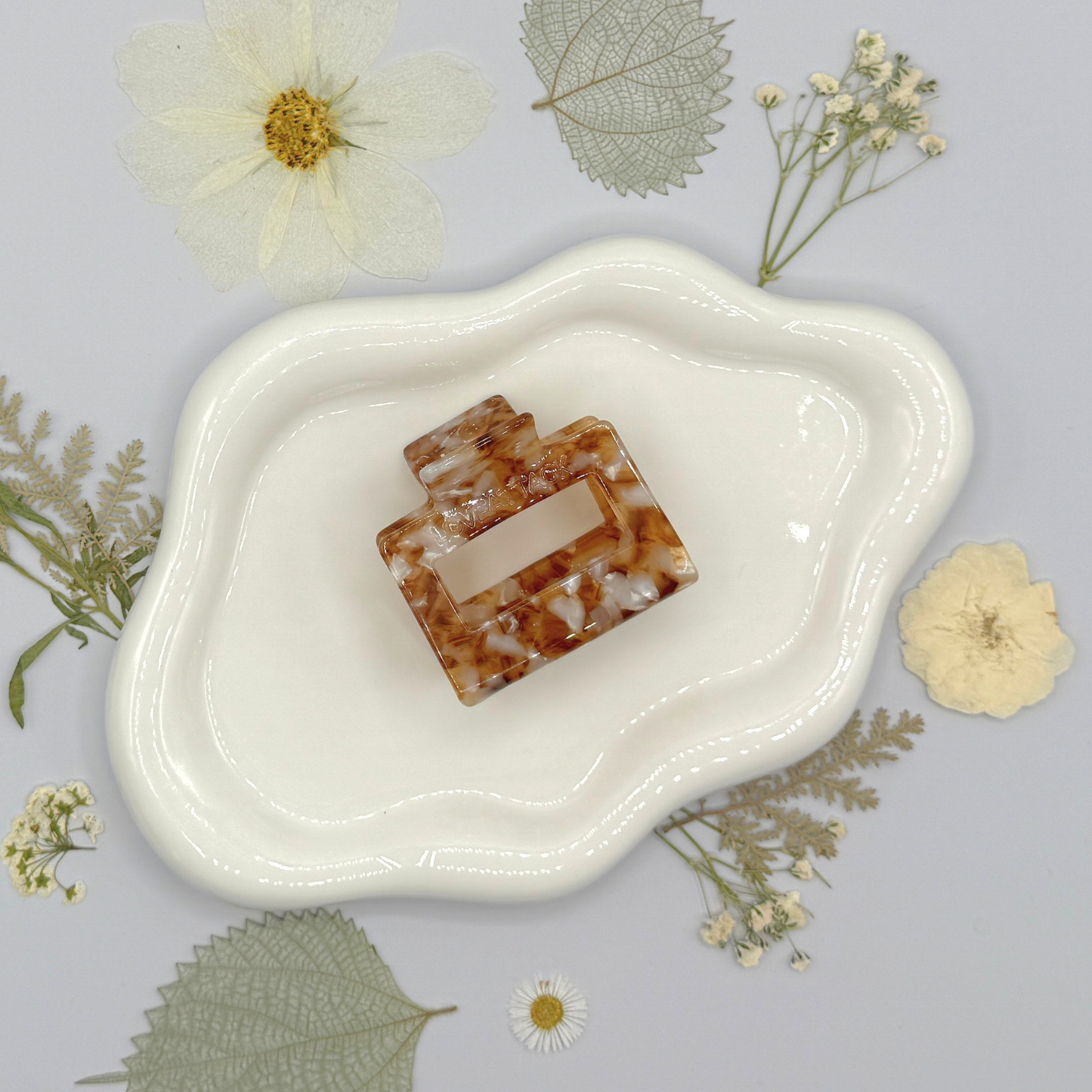 Raya Cellulose Acetate Hair Claw Clips