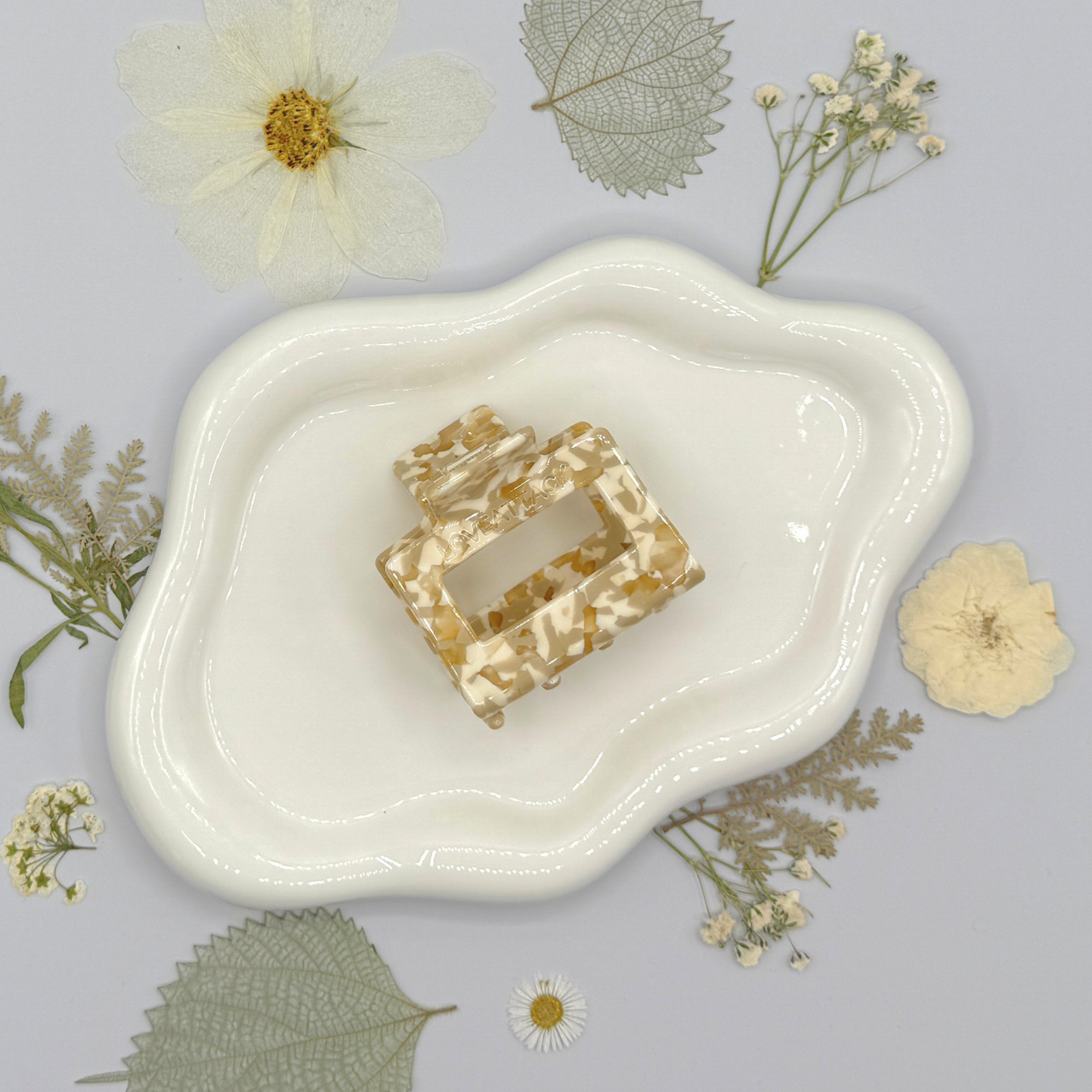 Raya Cellulose Acetate Hair Claw Clips