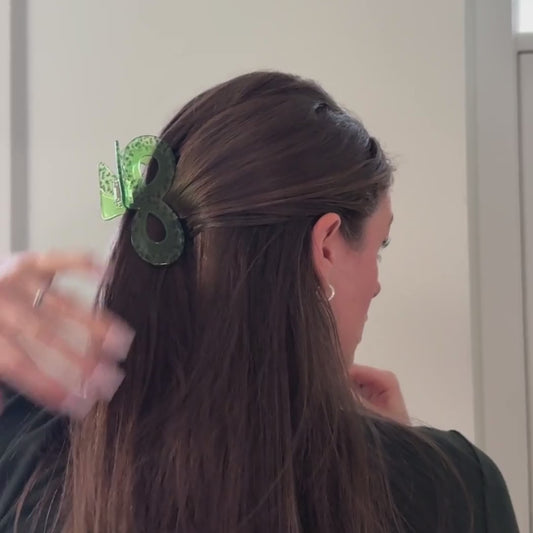 Aki Infinity Cellulose Acetate Hair Claw Clips