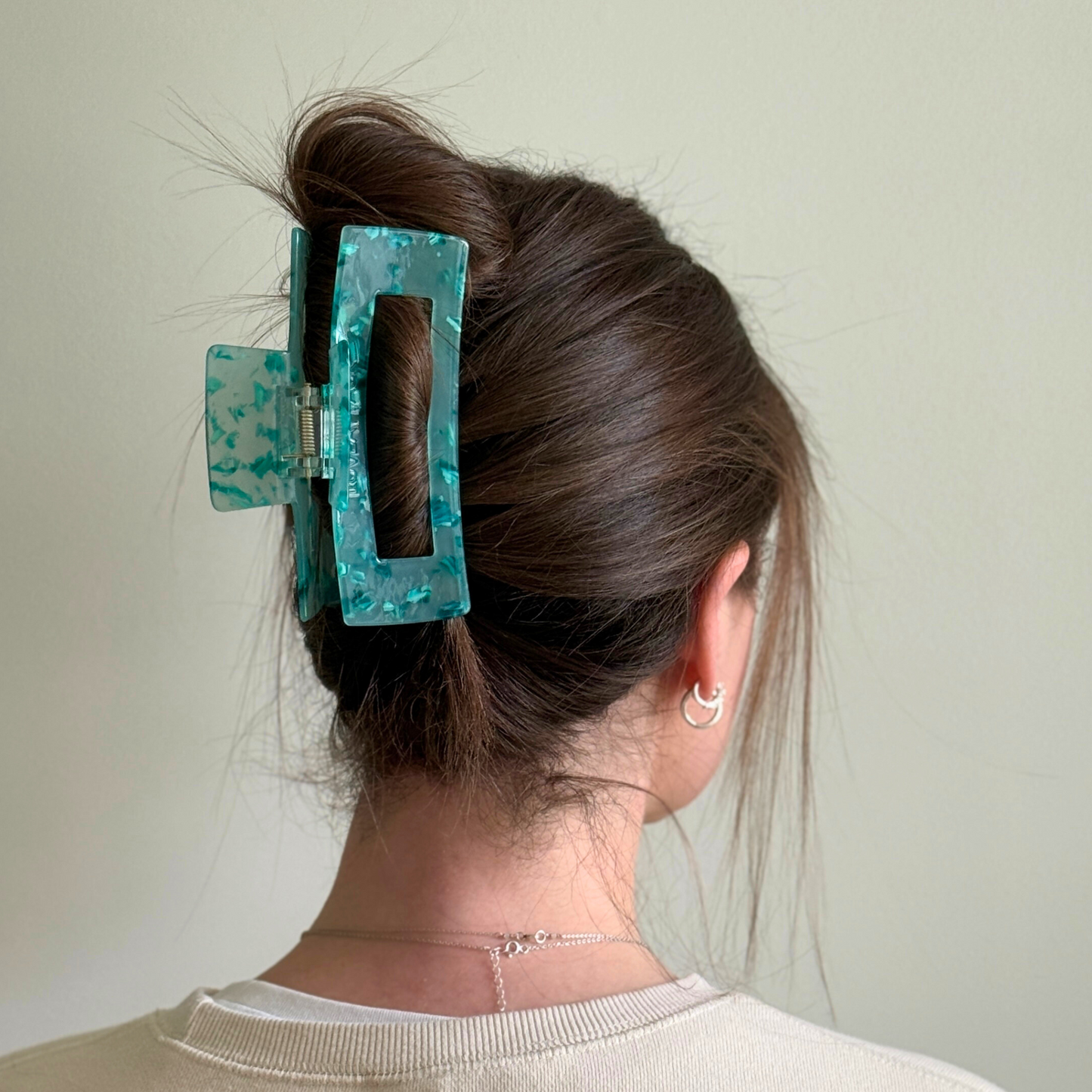 Aurelia Speckle Cellulose Acetate Hair Claw Clips