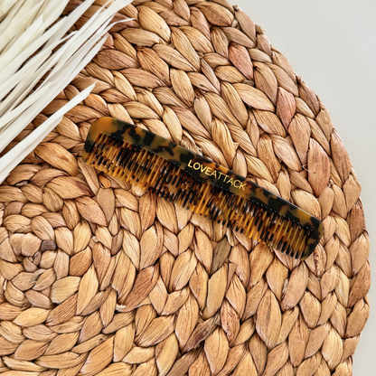 Peigne à cheveux en acétate de cellulose à dents fines