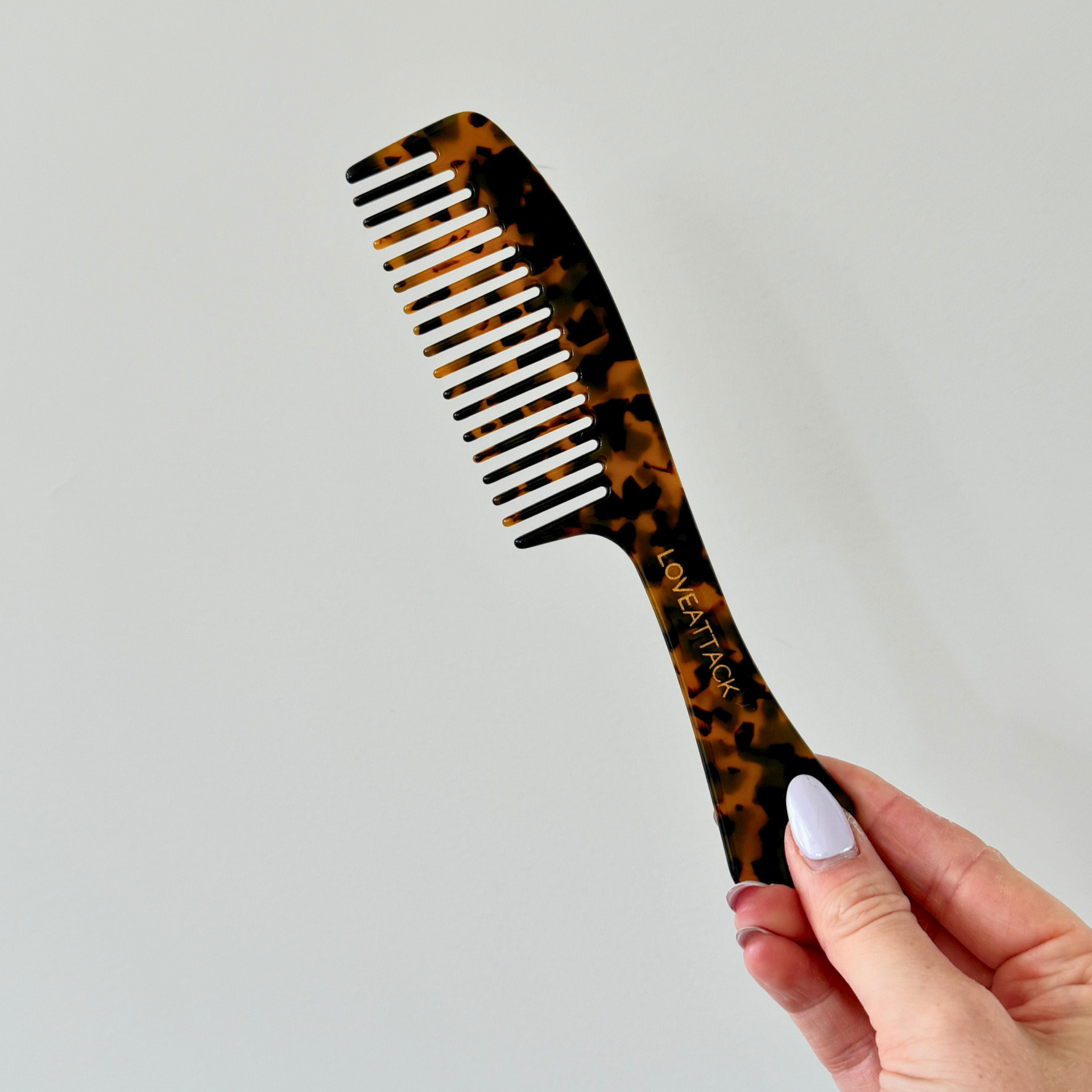 Love Attack Cellulose Acetate Tortoiseshell Long Handled Wide Love Attack Cellulose Acetate Tortoiseshell Long Handled Wide