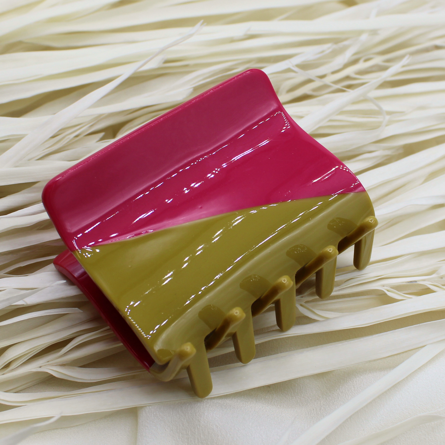 Chiyo Cellulose Acetate Hair Claw Clips