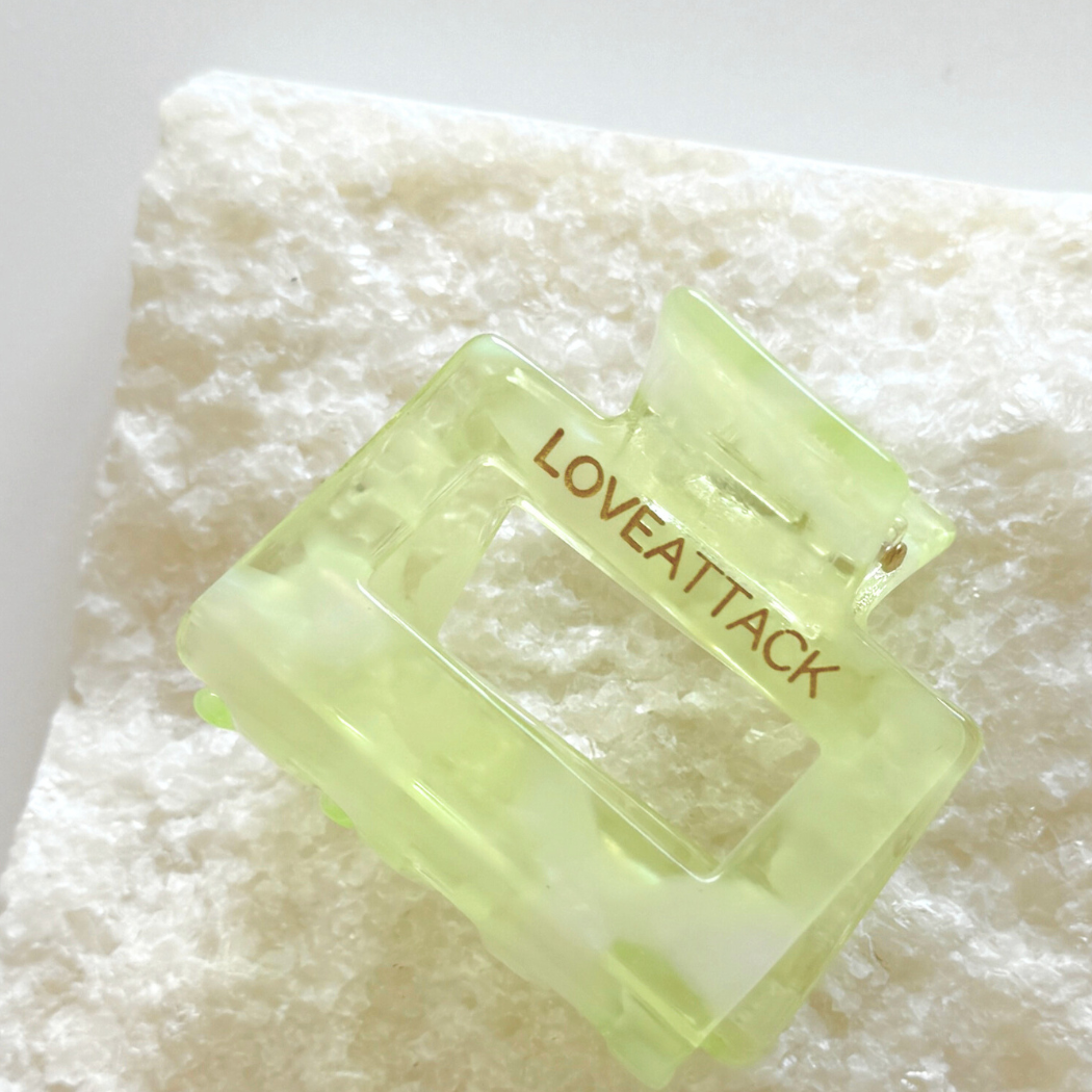 Raya Shimmer Cellulose Acetate Hair Claw Clips